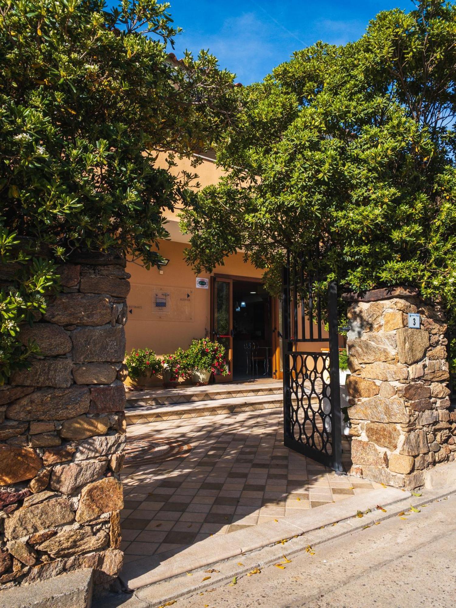 Hotel Donatella Posada (Sardinia) Exterior foto